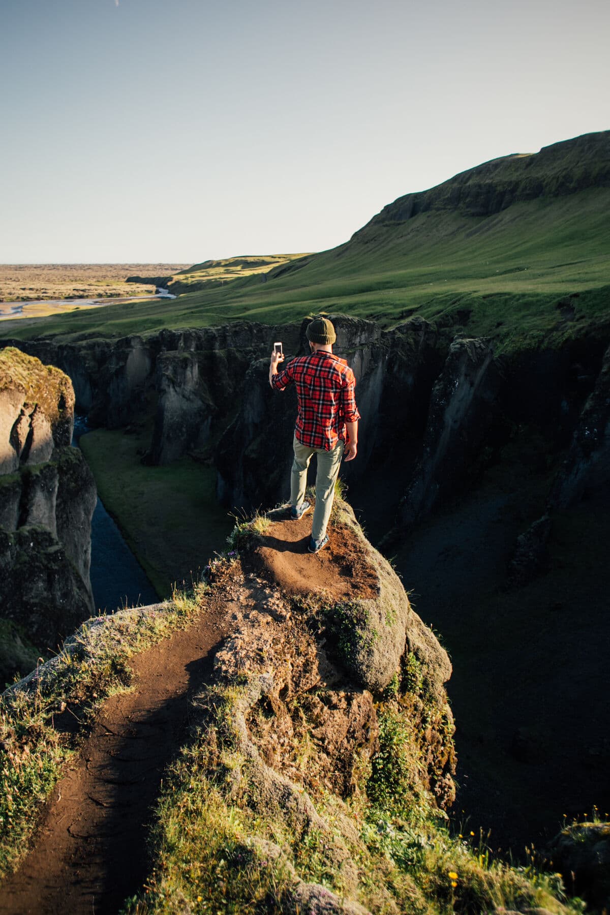 How to Avoid Roaming Charges in Europe: 5 Ways That Actually Work (2026)