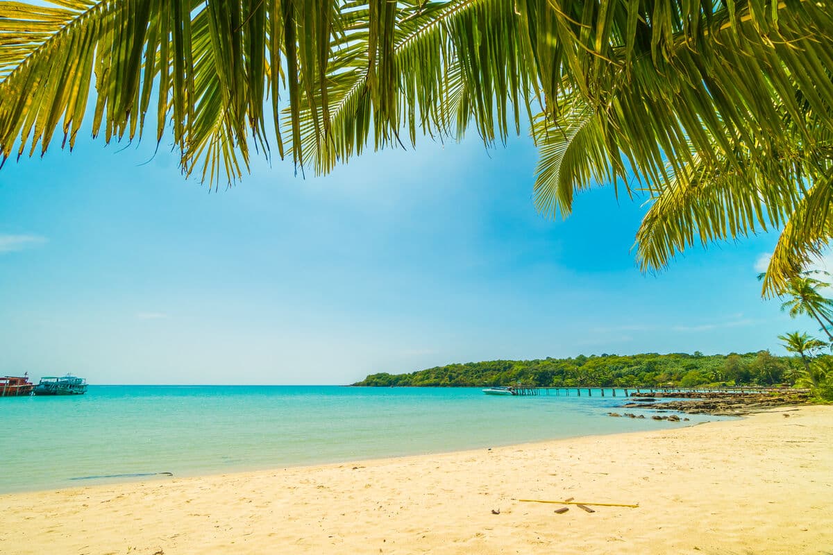 Best Destinations to Travel with eSIM in 2025